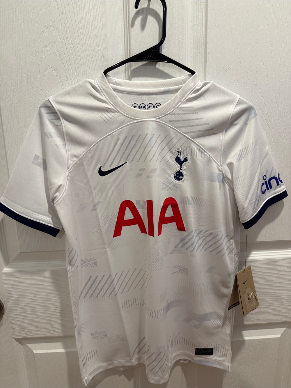 Youth XL Nike White Tottenham Hotspur Home Jersey with Red AIA Logo
